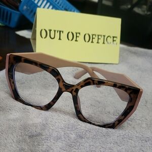 Brown Tortoiseshell Cat-Eye Glasses